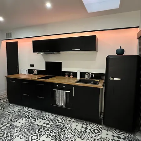 Avec Jacuzzi Sauna & Cinema - Nid D'angers * Анже